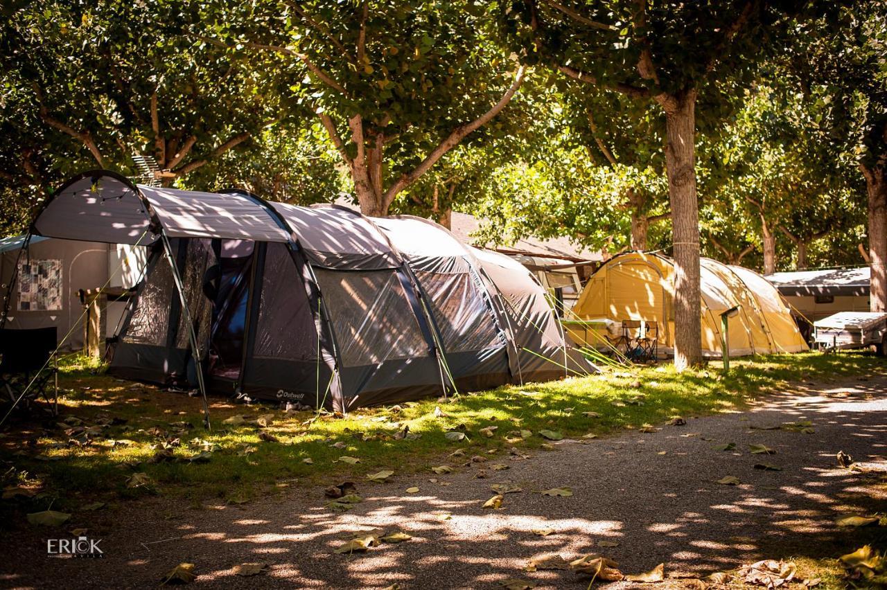 Camping Bungalows La Borda Del Pubill 里贝拉德卡多斯 外观 照片
